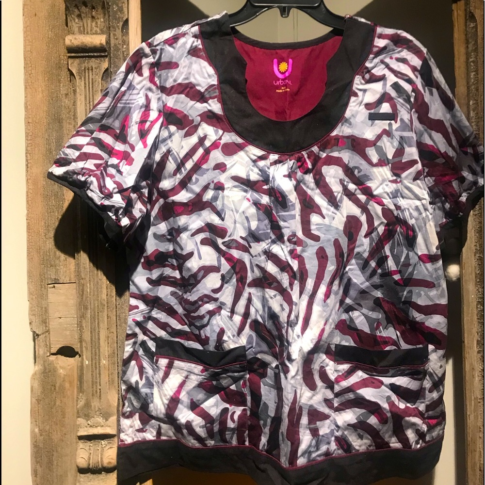 Scrub top XL gray/burgundy Urban